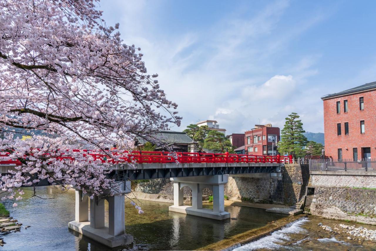 Tabist Kanko Business Hotel Matsuyama Hida Takayama Такаяма Екстериор снимка