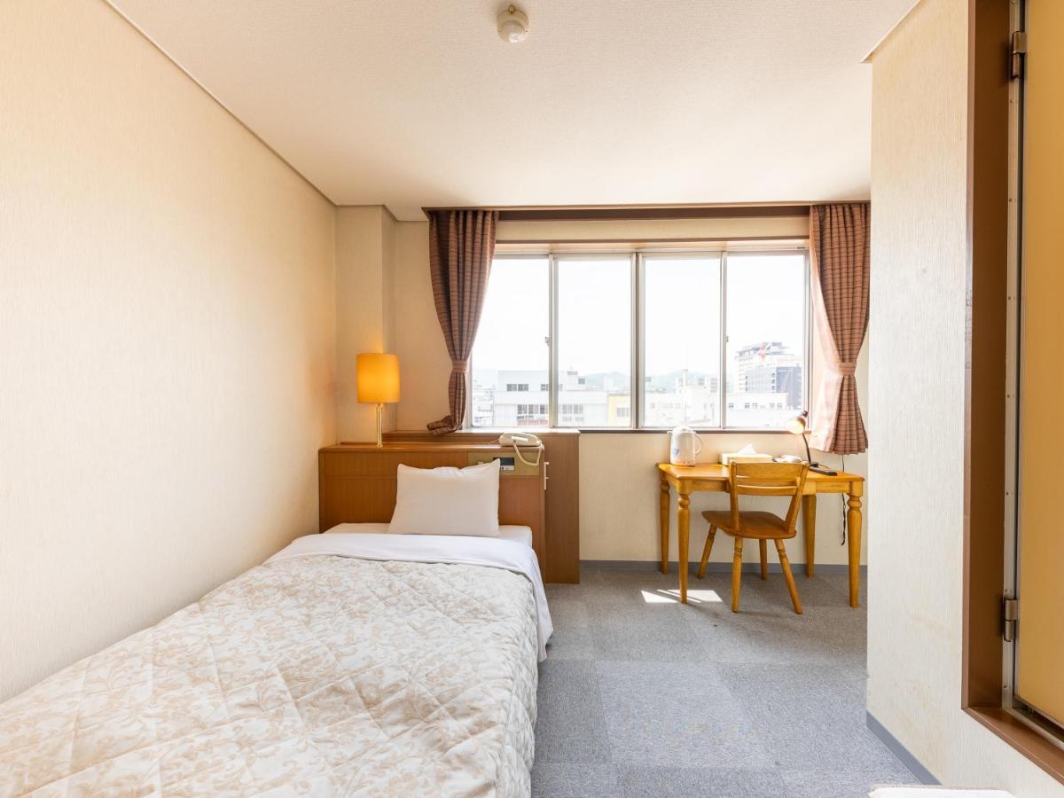 Tabist Kanko Business Hotel Matsuyama Hida Takayama Такаяма Екстериор снимка