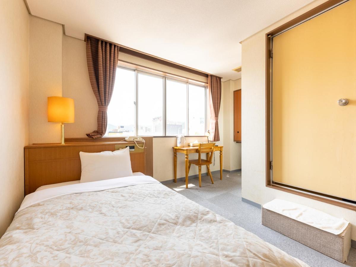 Tabist Kanko Business Hotel Matsuyama Hida Takayama Такаяма Екстериор снимка